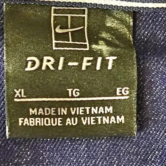 Like new Nike dri fit paris team tennis court.jackt - Picture 4 of 7